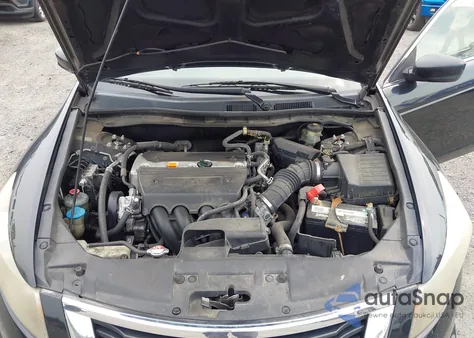 2009 Honda Accord 2.4 Lx из США, поврежденный, VIN JHMCP26369C011827